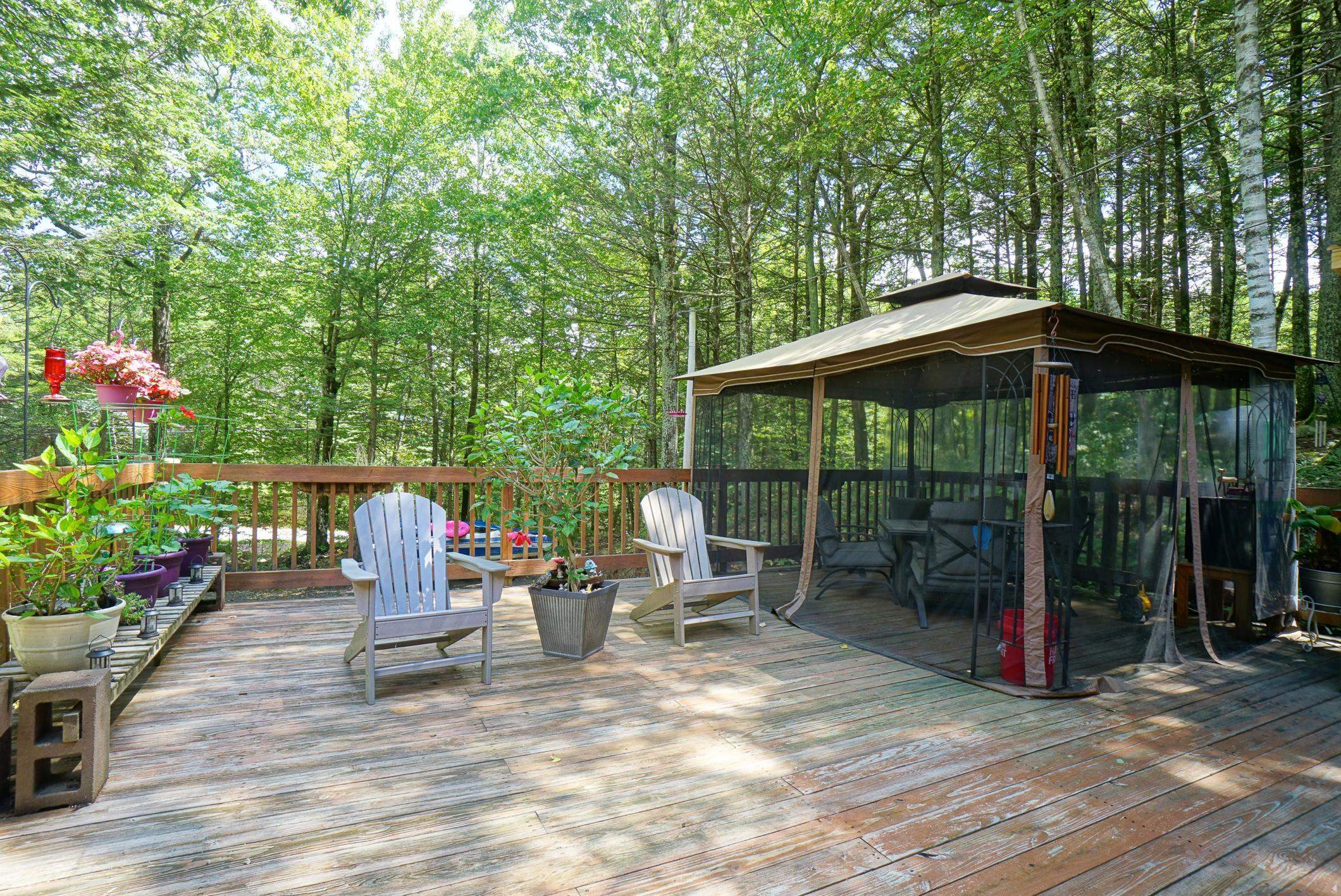 Nottingham, New Hampshire 03290, United States, 4 Bedrooms Bedrooms, ,2 BathroomsBathrooms,Residential,Pending,186007