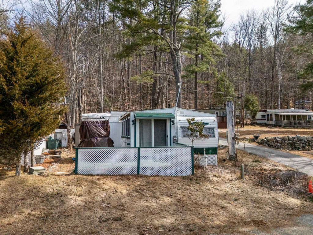 Photo of 6 Viewland Court #26, Alton, NH 03809 (MLS # 5081232)