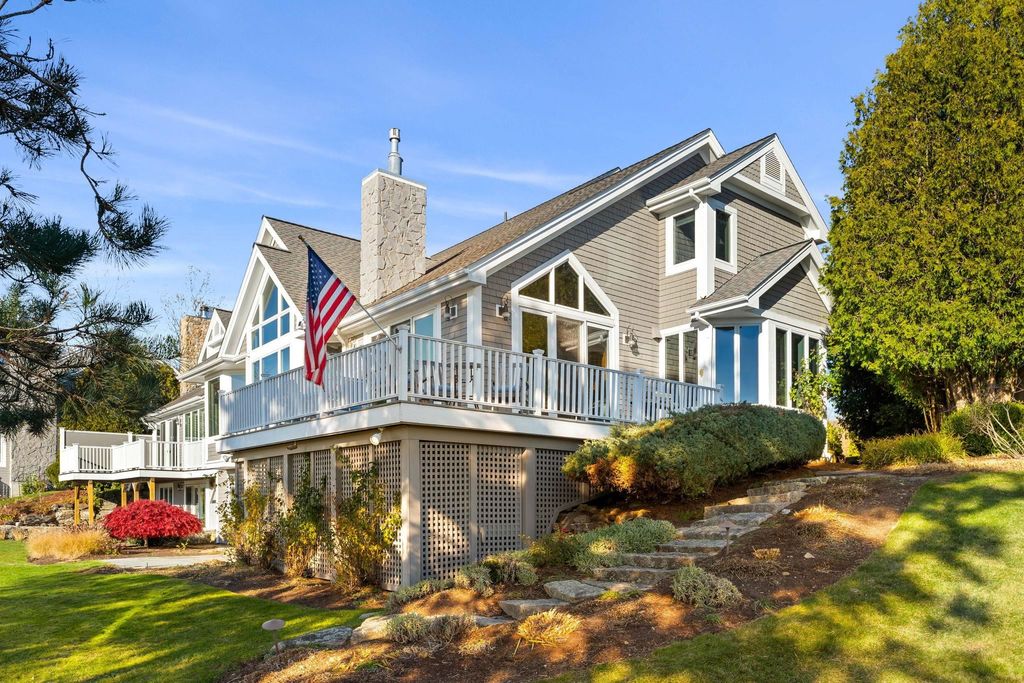 Photo of 167 Little Harbor Road, New Castle, NH 03854 (MLS # 5085823)
