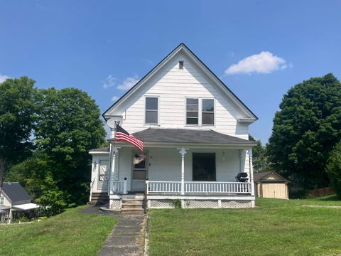 26 Spring Street Hardwick VT 05843