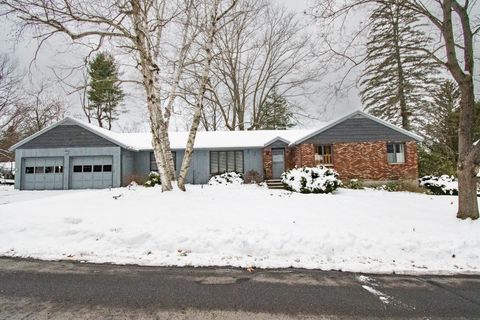 Photo of 554 N Adams Street, Manchester, NH 03104 (MLS # 5071484)