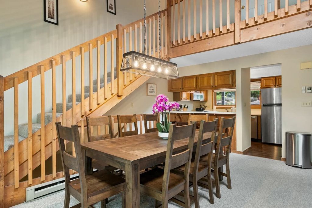 Photo of 6 Ridge Road, Lincoln, NH 03251 (MLS # 5090008)