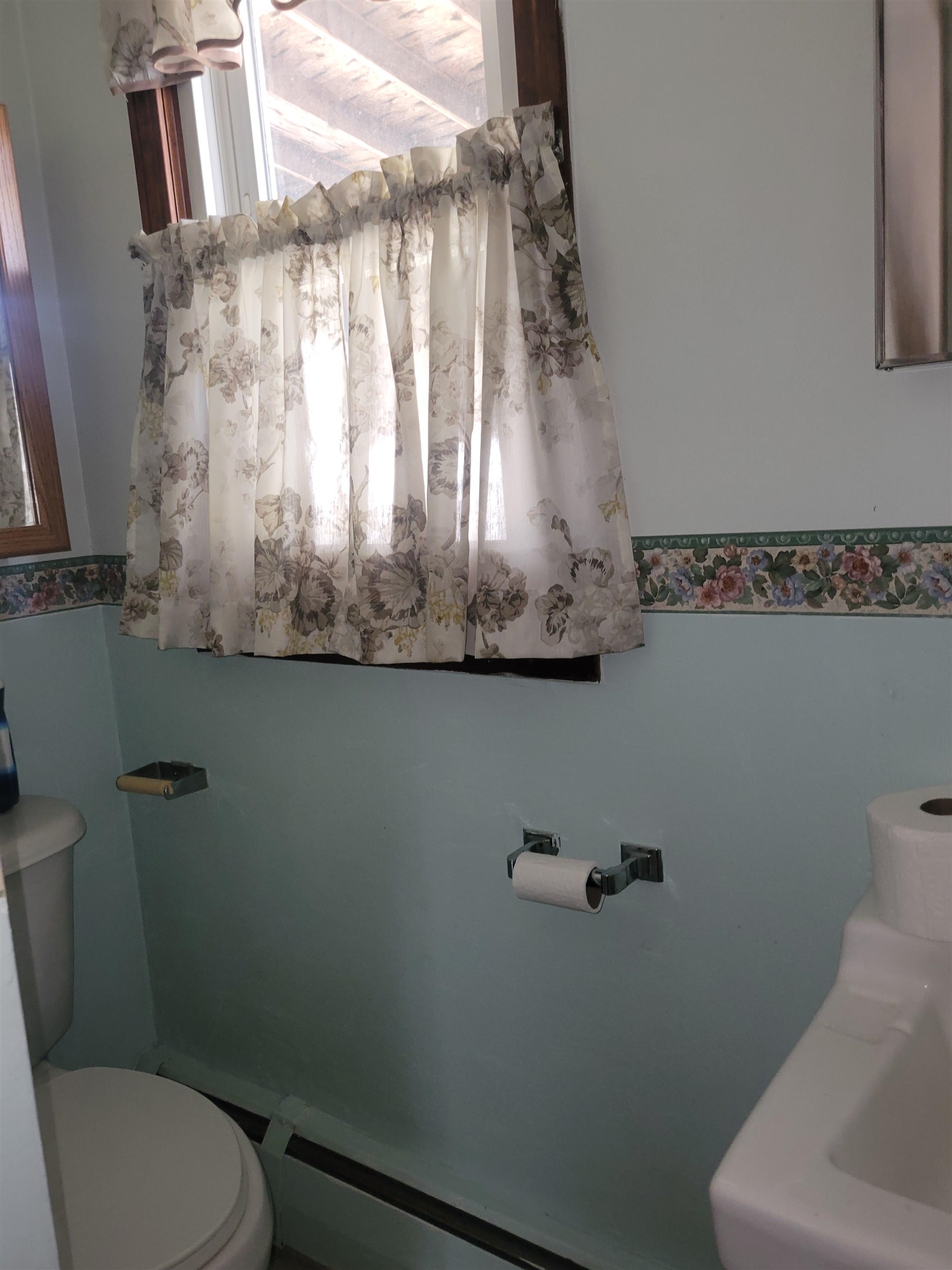 Pembroke, New Hampshire 03275, United States, 4 Bedrooms Bedrooms, ,2 BathroomsBathrooms,Residential,Active,94768