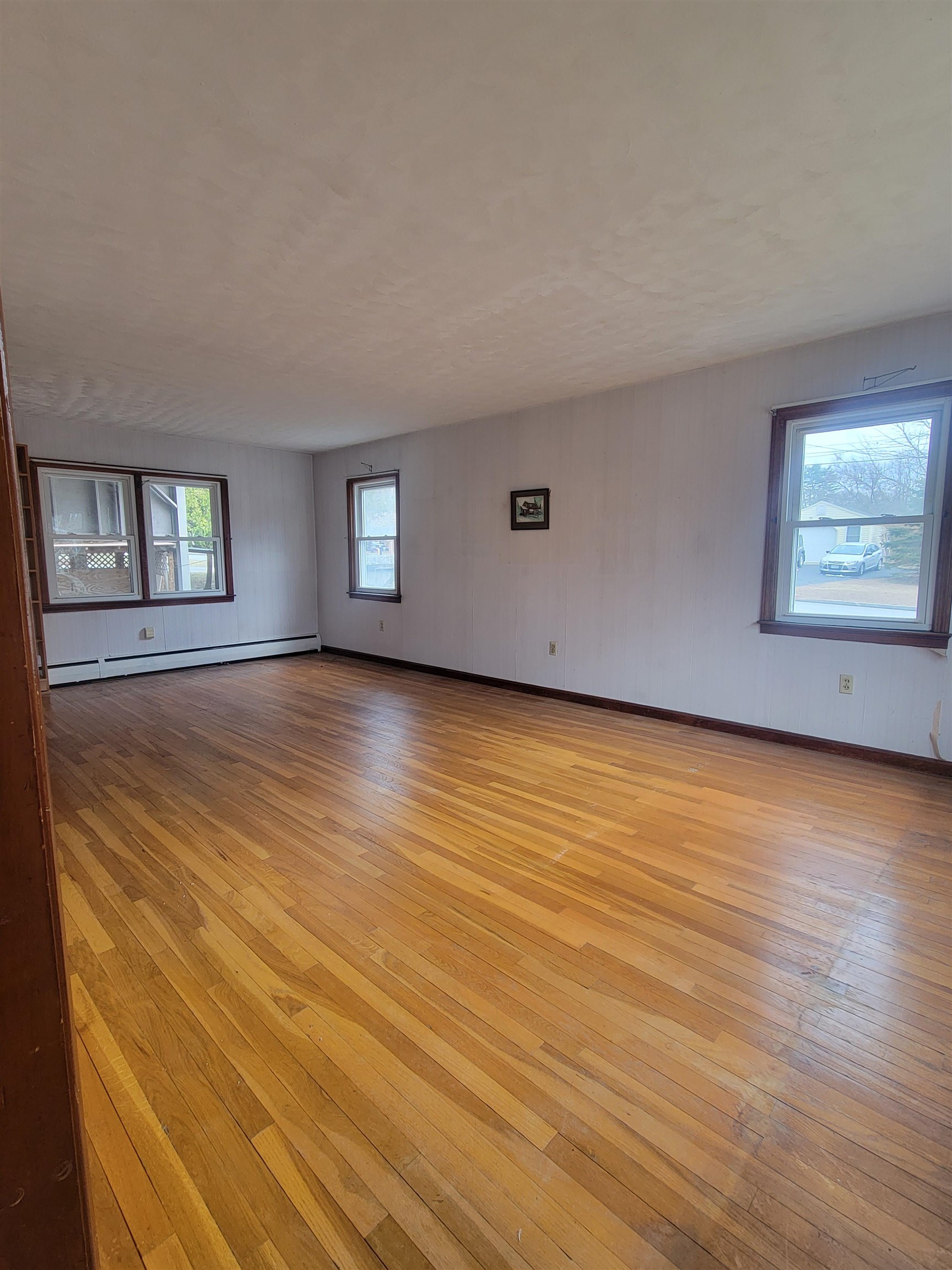 Pembroke, New Hampshire 03275, United States, 4 Bedrooms Bedrooms, ,2 BathroomsBathrooms,Residential,Active,94768