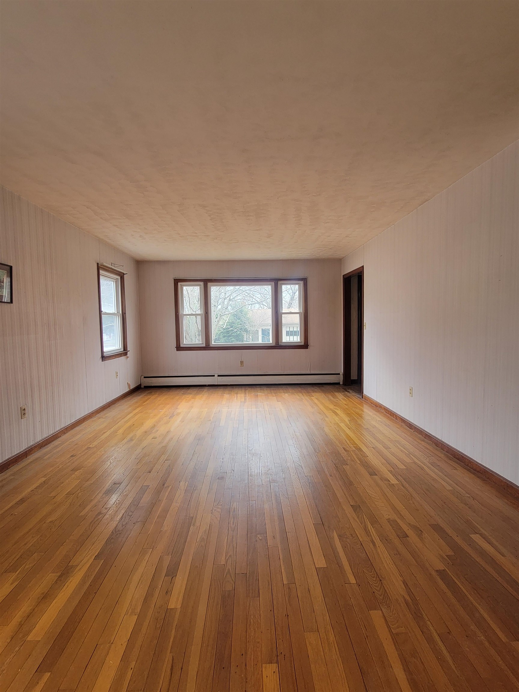 Pembroke, New Hampshire 03275, United States, 4 Bedrooms Bedrooms, ,2 BathroomsBathrooms,Residential,Active,94768