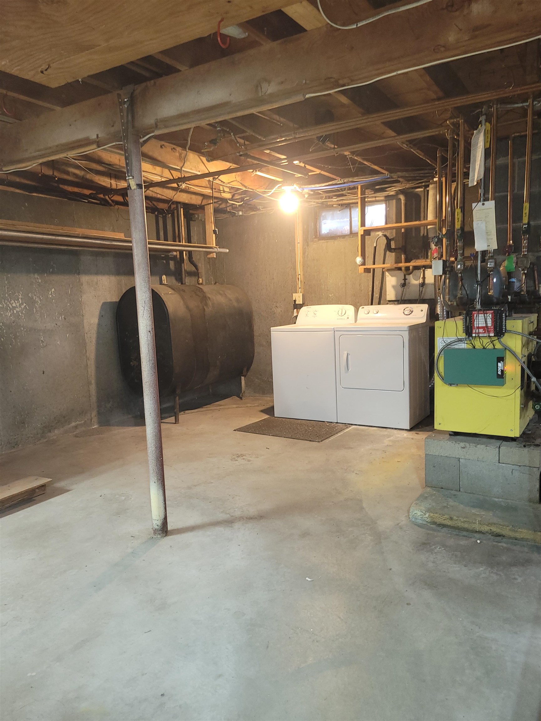 Pembroke, New Hampshire 03275, United States, 4 Bedrooms Bedrooms, ,2 BathroomsBathrooms,Residential,Active,94768