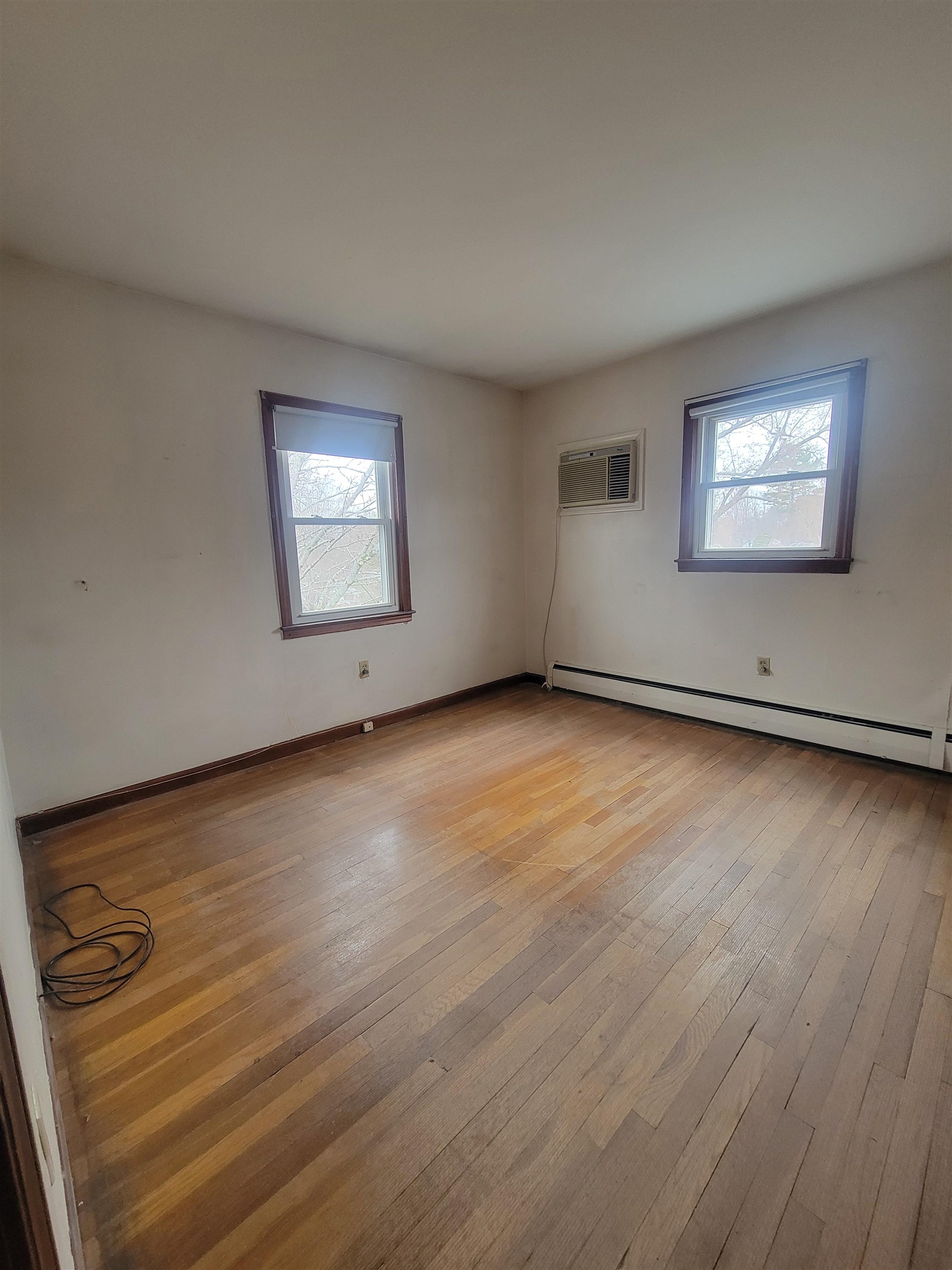 Pembroke, New Hampshire 03275, United States, 4 Bedrooms Bedrooms, ,2 BathroomsBathrooms,Residential,Active,94768