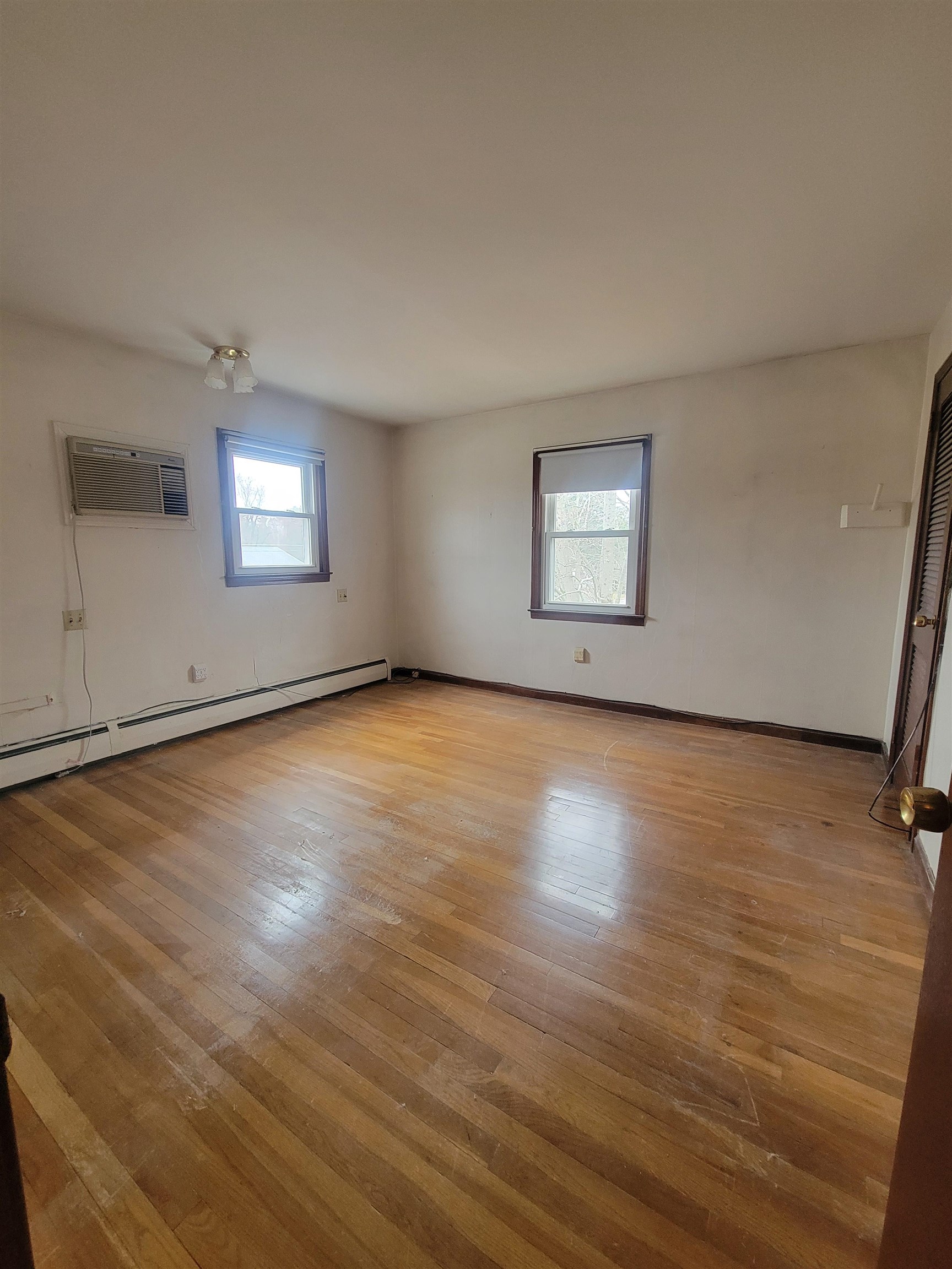 Pembroke, New Hampshire 03275, United States, 4 Bedrooms Bedrooms, ,2 BathroomsBathrooms,Residential,Active,94768