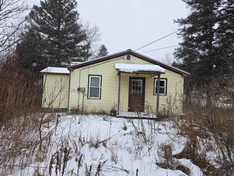 400 New Hampshire Route 26 Colebrook NH 03576