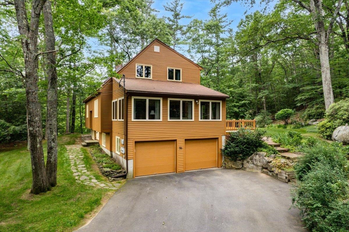 94 Baboosic Lake Road