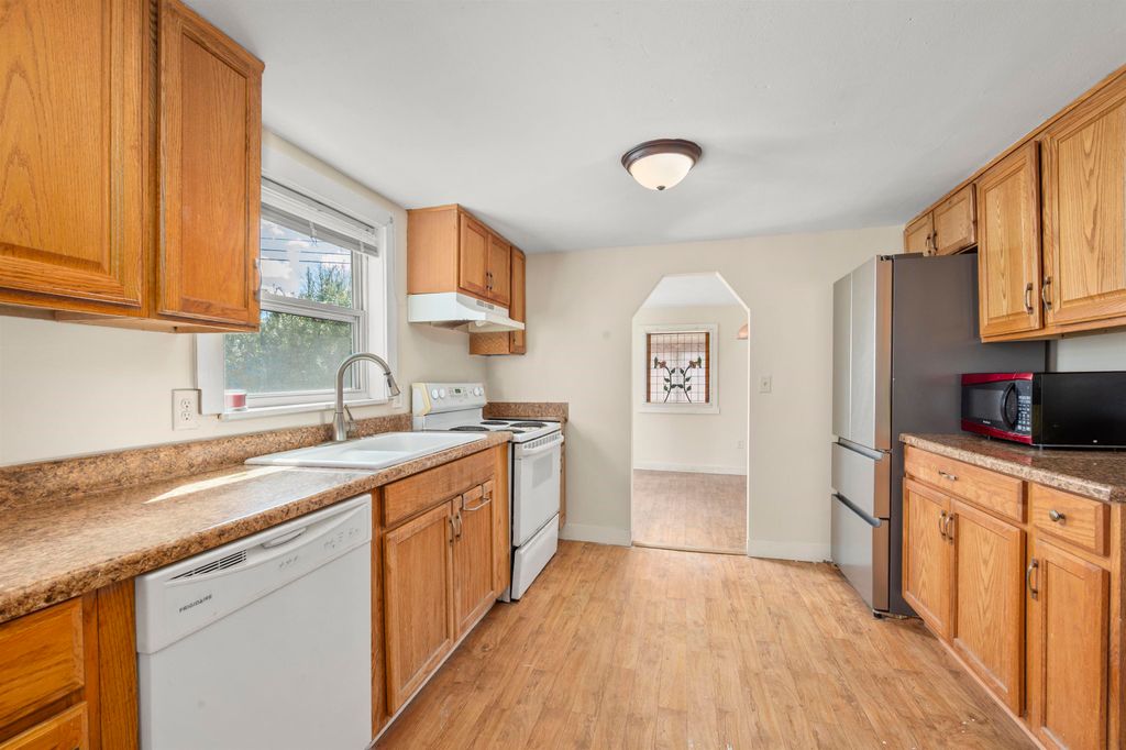 Photo of 102 Corliss Hill Road, Meredith, NH 03253 (MLS # 5082595)