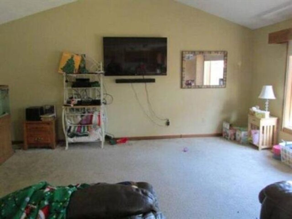 Photo of 8 Althea Lane, Nashua, NH 03062 (MLS # 5044153)