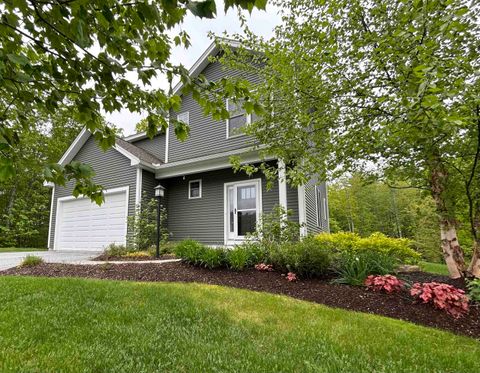 76 Cottonwood Way Manchester NH 03102