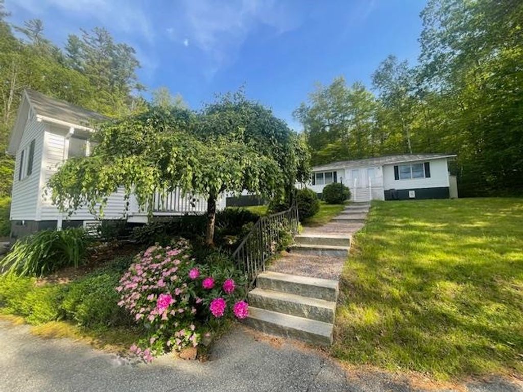 Photo of 14 Lake Avenue #10, Sunapee, NH 03782 (MLS # 5053683)