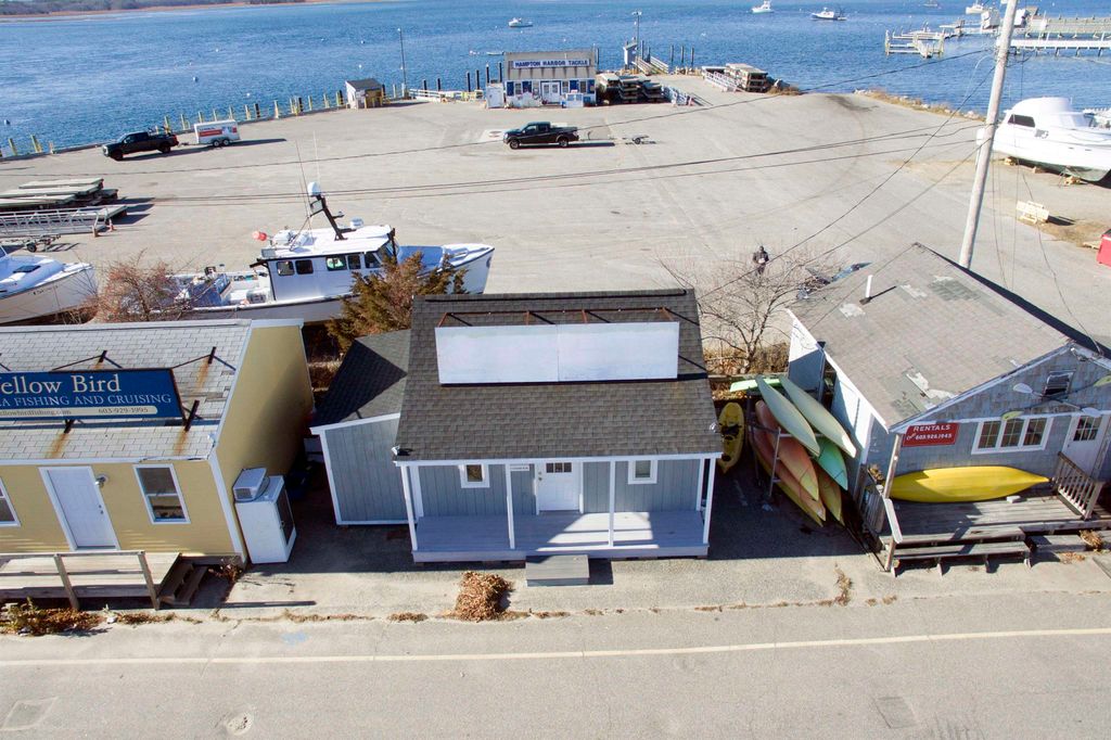 Photo of 1 Ocean Boulevard, Hampton, NH 03842 (MLS # 5024243)