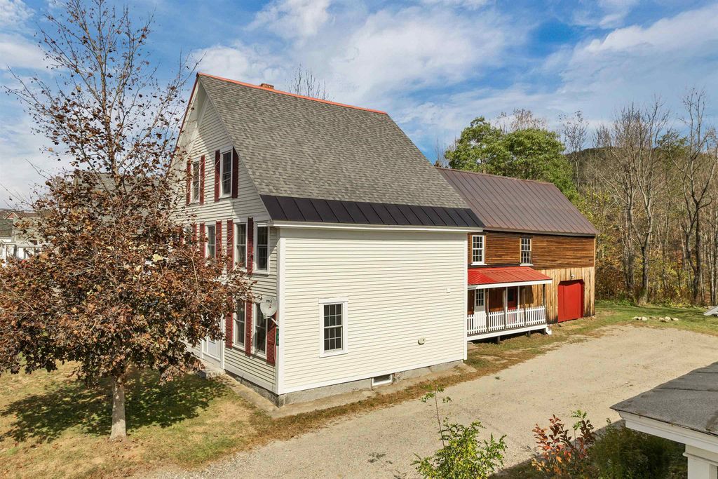 Photo of 300 New Hampshire Route 25, Warren, NH 03279 (MLS # 5065779)