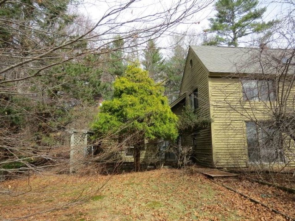 Photo of 33 Sugar Run, Thornton, NH 03285 (MLS # 5085197)