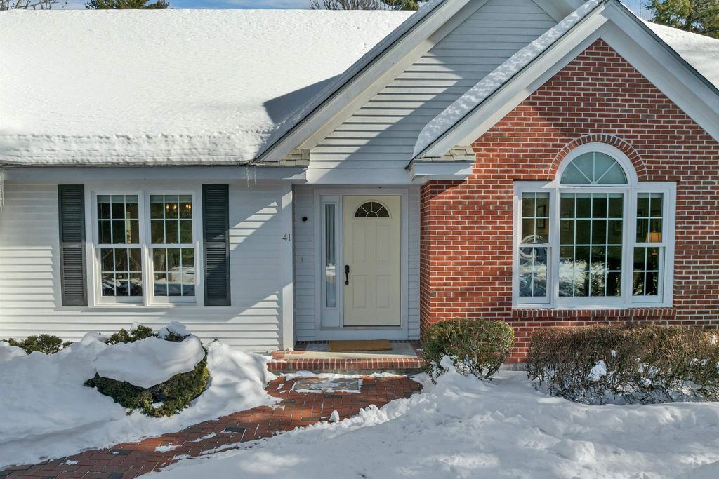 Photo of 41 Fieldstone Road, Wolfeboro, NH 03894 (MLS # 5076271)