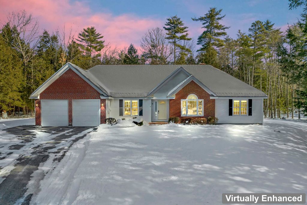 Photo of 41 Fieldstone Road, Wolfeboro, NH 03894 (MLS # 5076271)