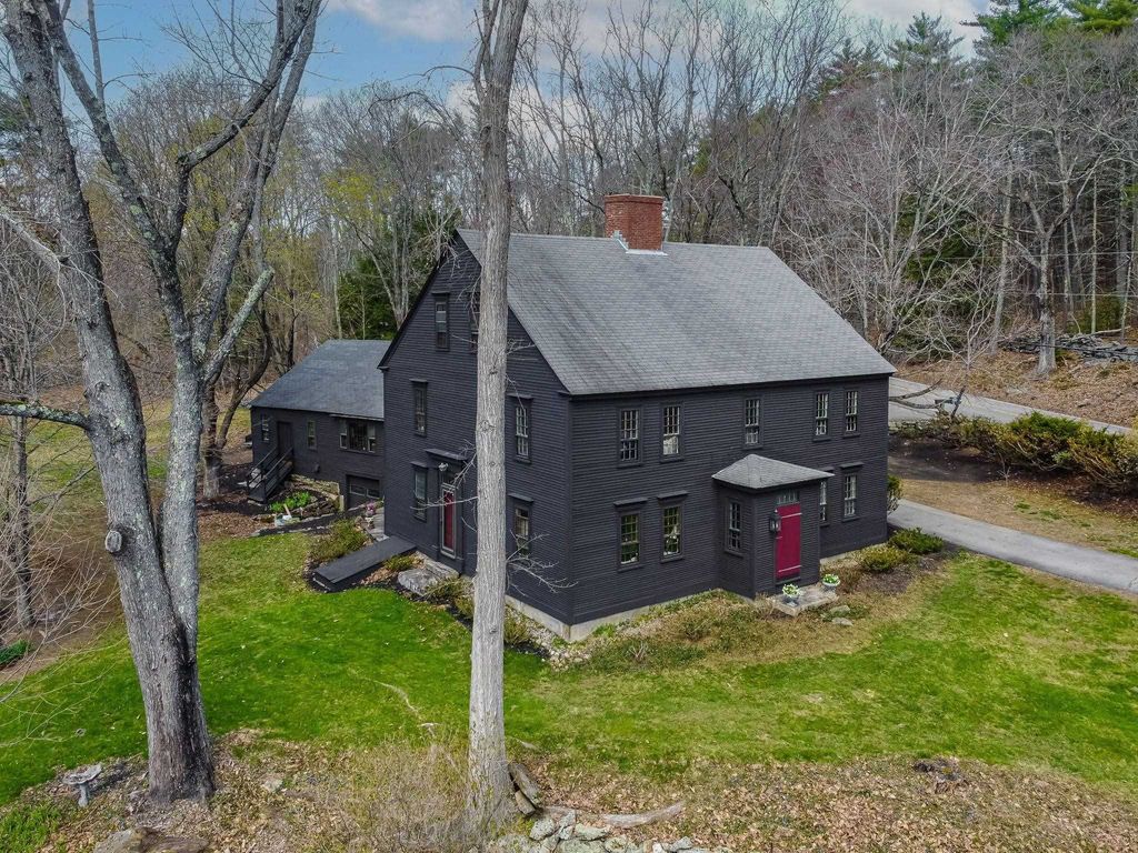 Photo of 515 Dowboro Road, Pittsfield, NH 03263 (MLS # 5085396)