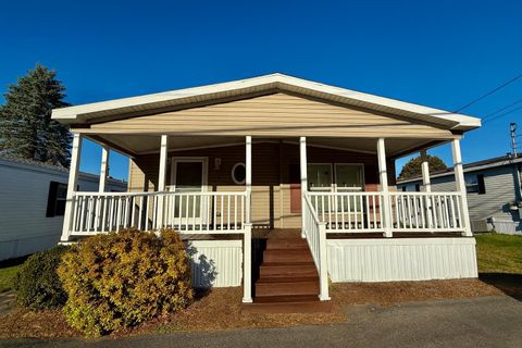 30 Kendall Pond Road 7 Derry NH 03038