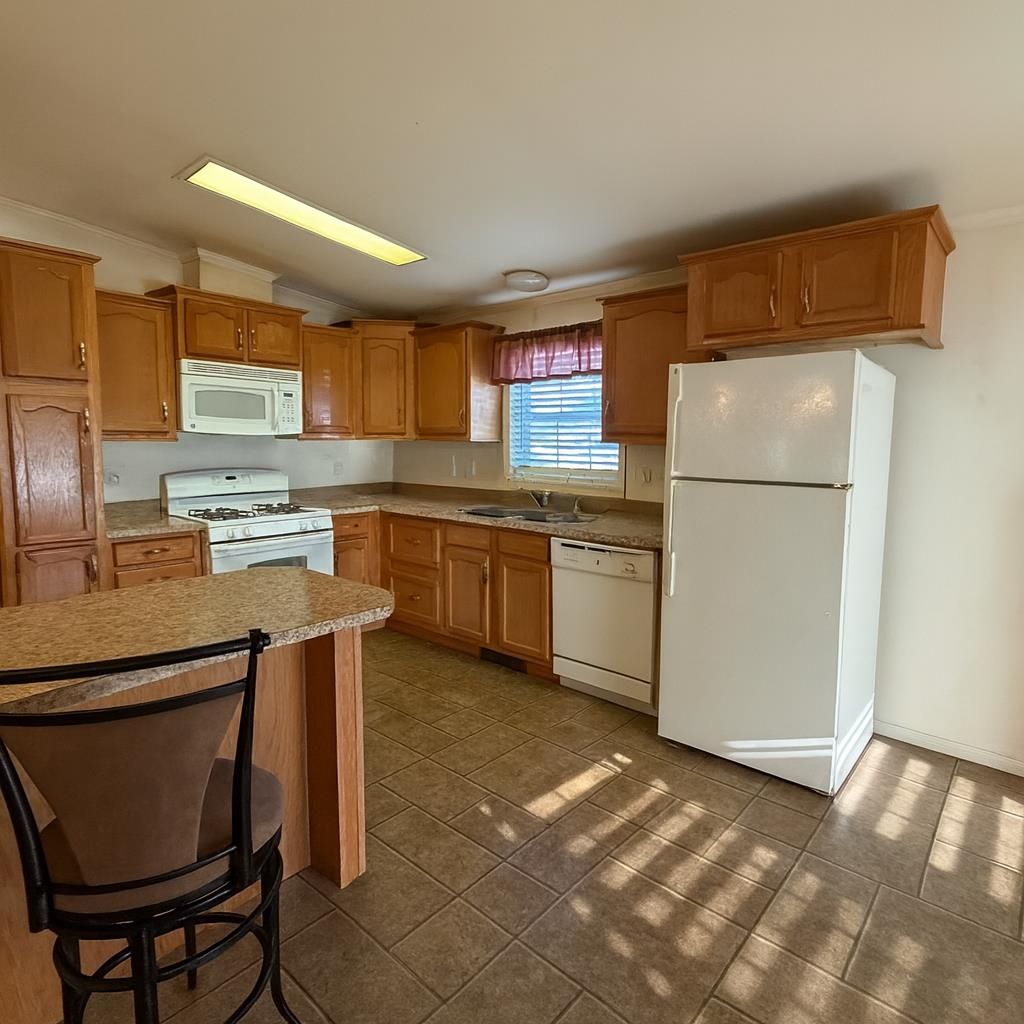 Photo of 30 Kendall Pond Road #7, Derry, NH 03038 (MLS # 5066841)