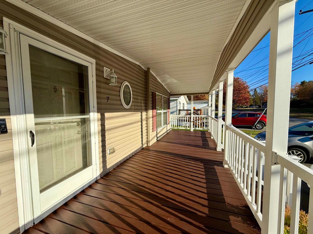 Photo of 30 Kendall Pond Road #7, Derry, NH 03038 (MLS # 5066841)