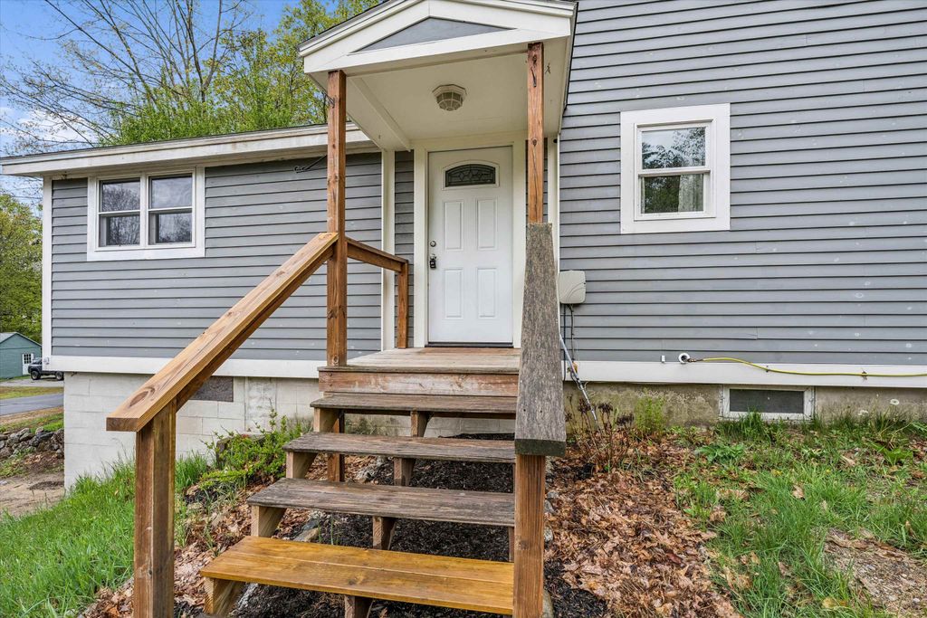 Photo of 15 Eaton Avenue, Bennington, NH 03442 (MLS # 5089639)