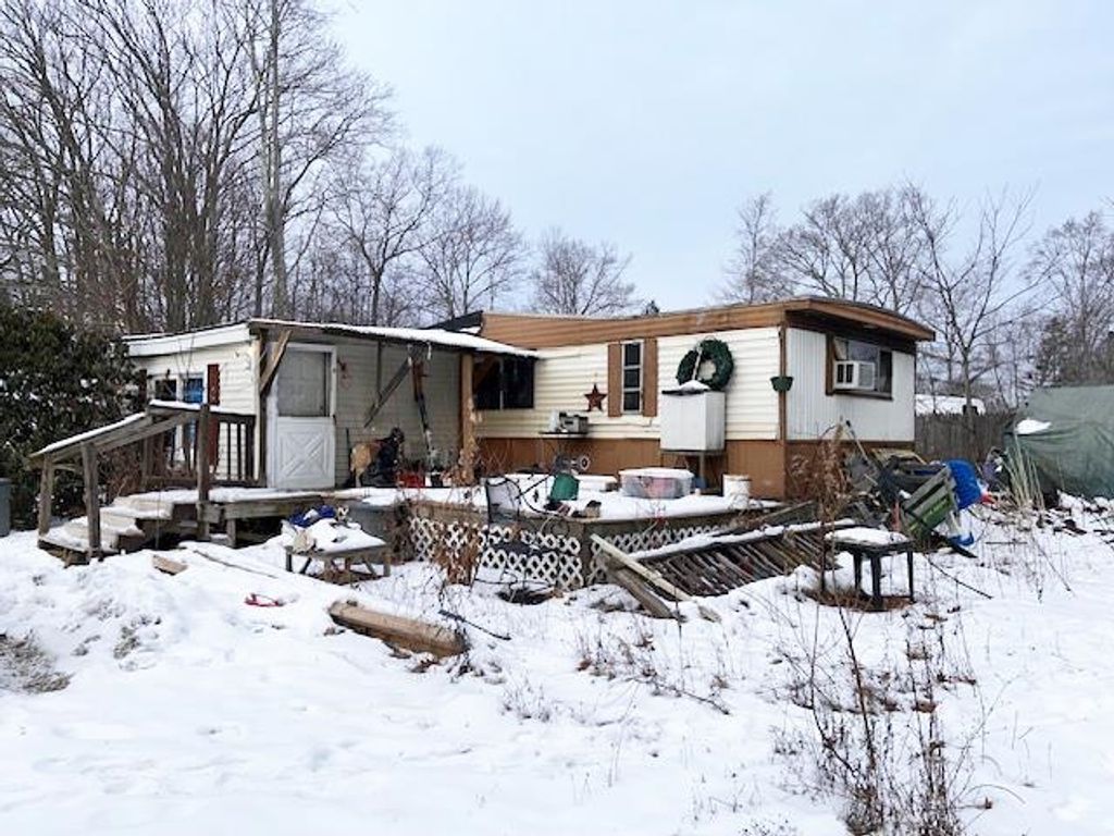 Photo of 4 Dow Street, Exeter, NH 03833 (MLS # 5077437)