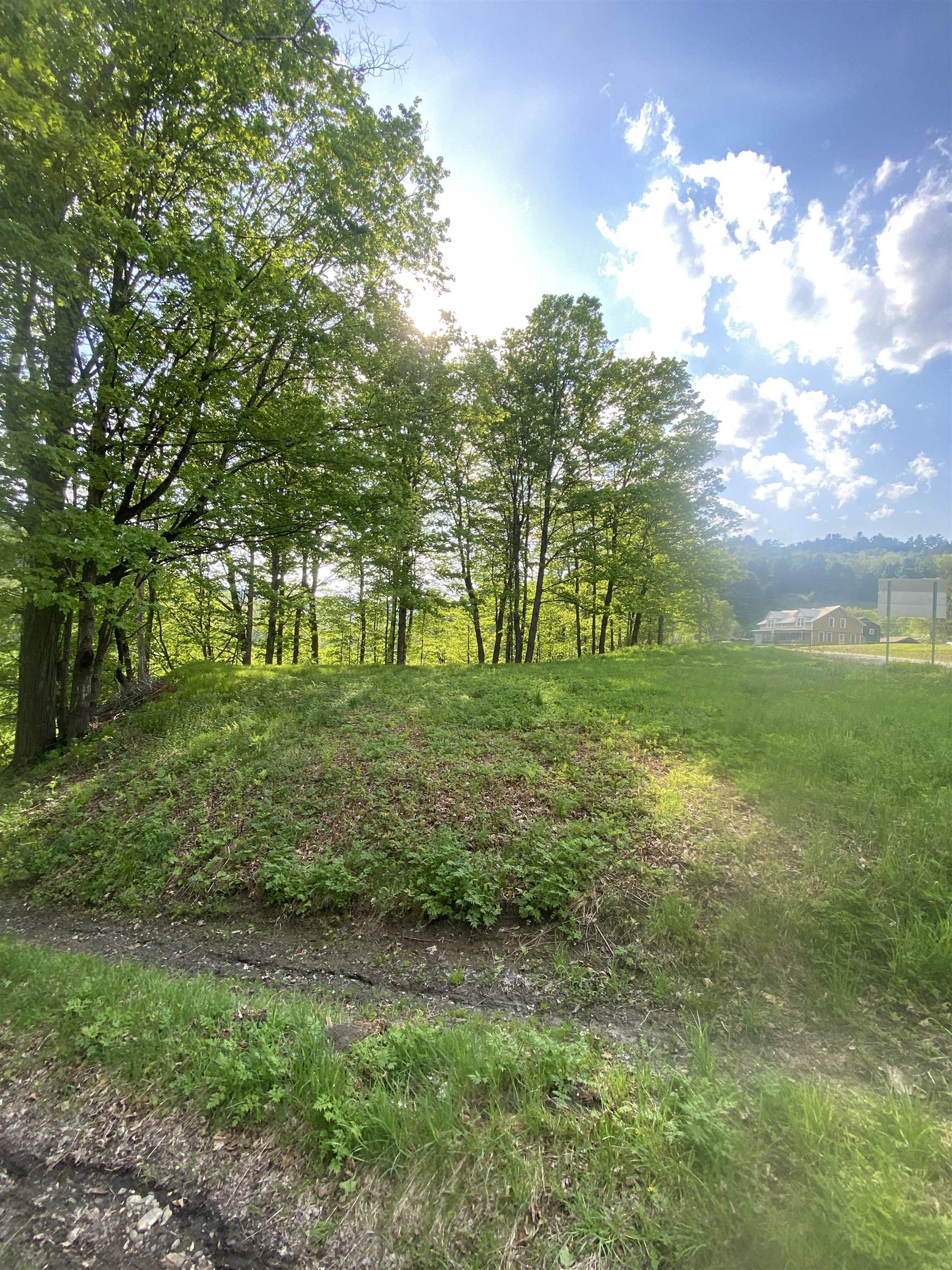13 Happy Hollow Road