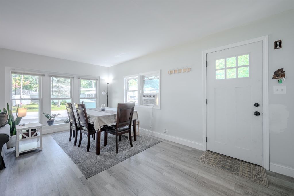 Photo of 26 Roland Drive, Allenstown, NH 03275 (MLS # 5060866)