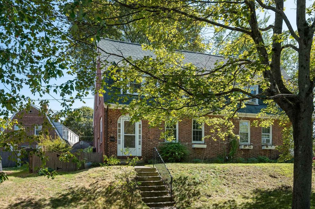 Photo of 638 Kearsarge Way, Portsmouth, NH 03801 (MLS # 5061345)