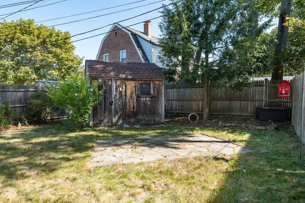 Photo of 638 Kearsarge Way, Portsmouth, NH 03801 (MLS # 5061345)