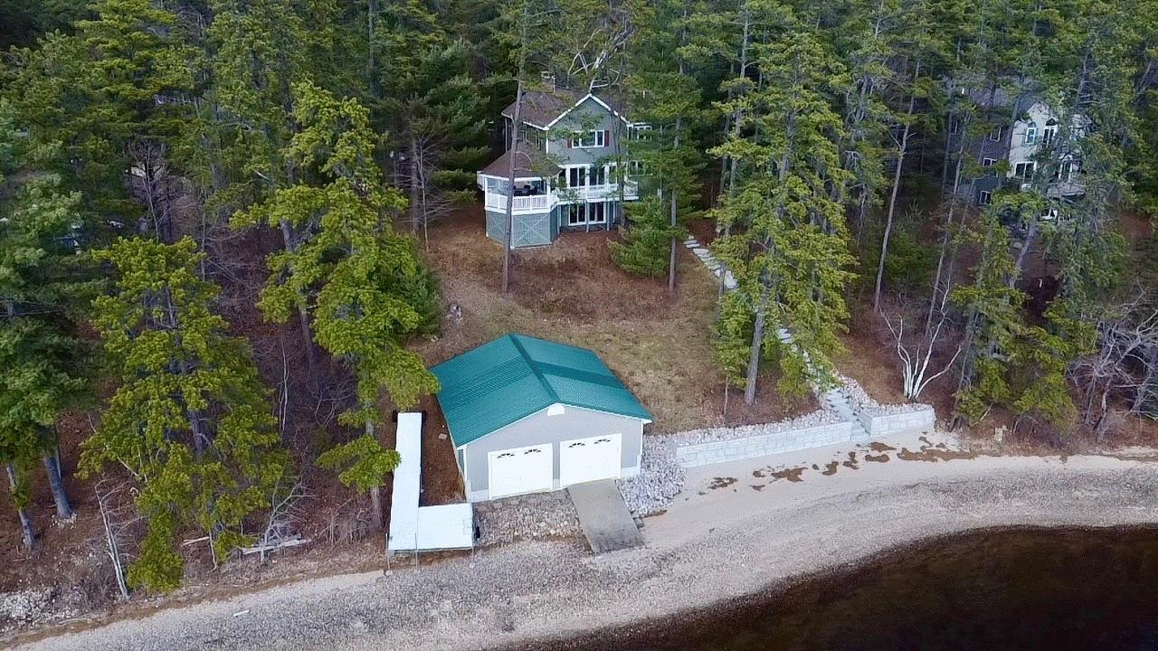 112 N Broad Bay Road