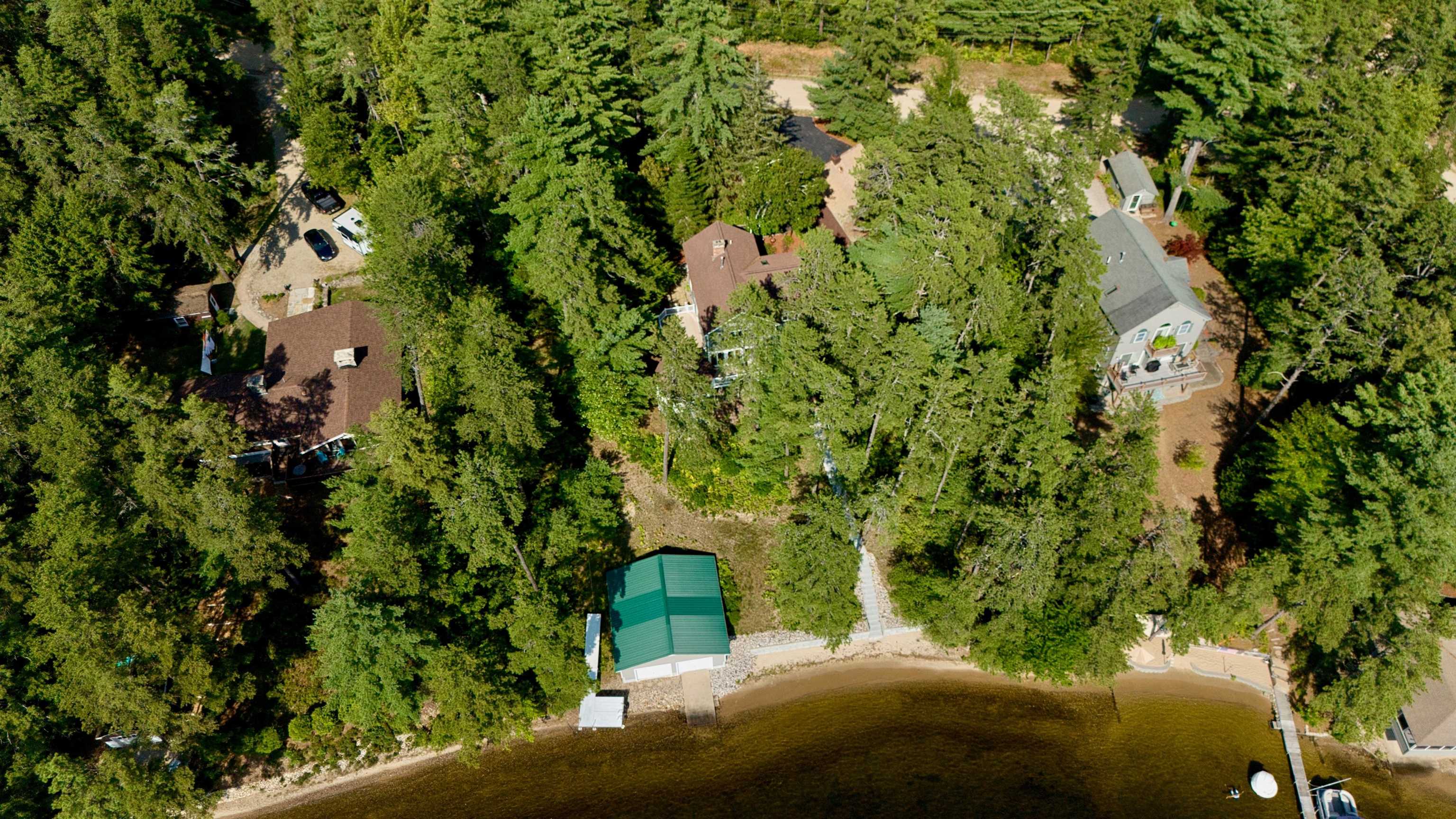112 N Broad Bay Road