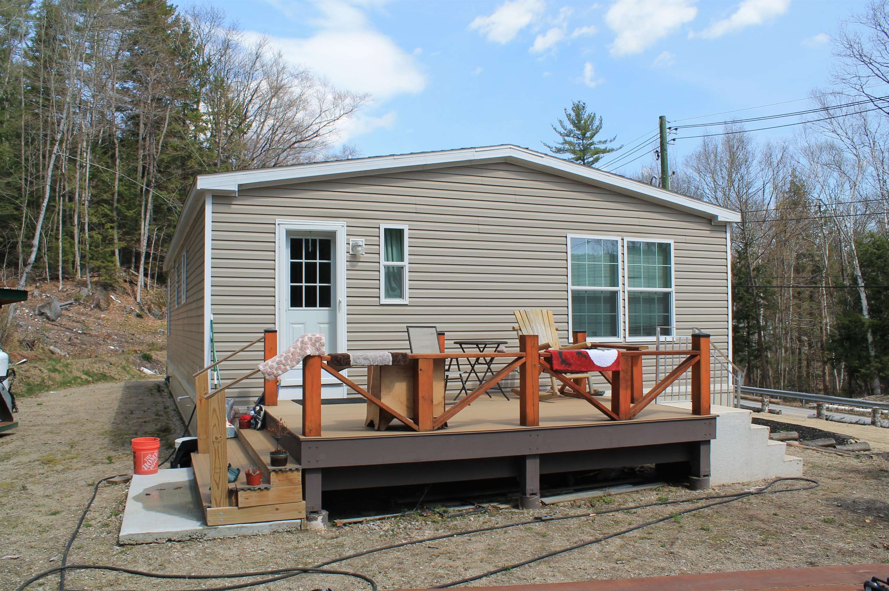 758 Daniel Webster Highway