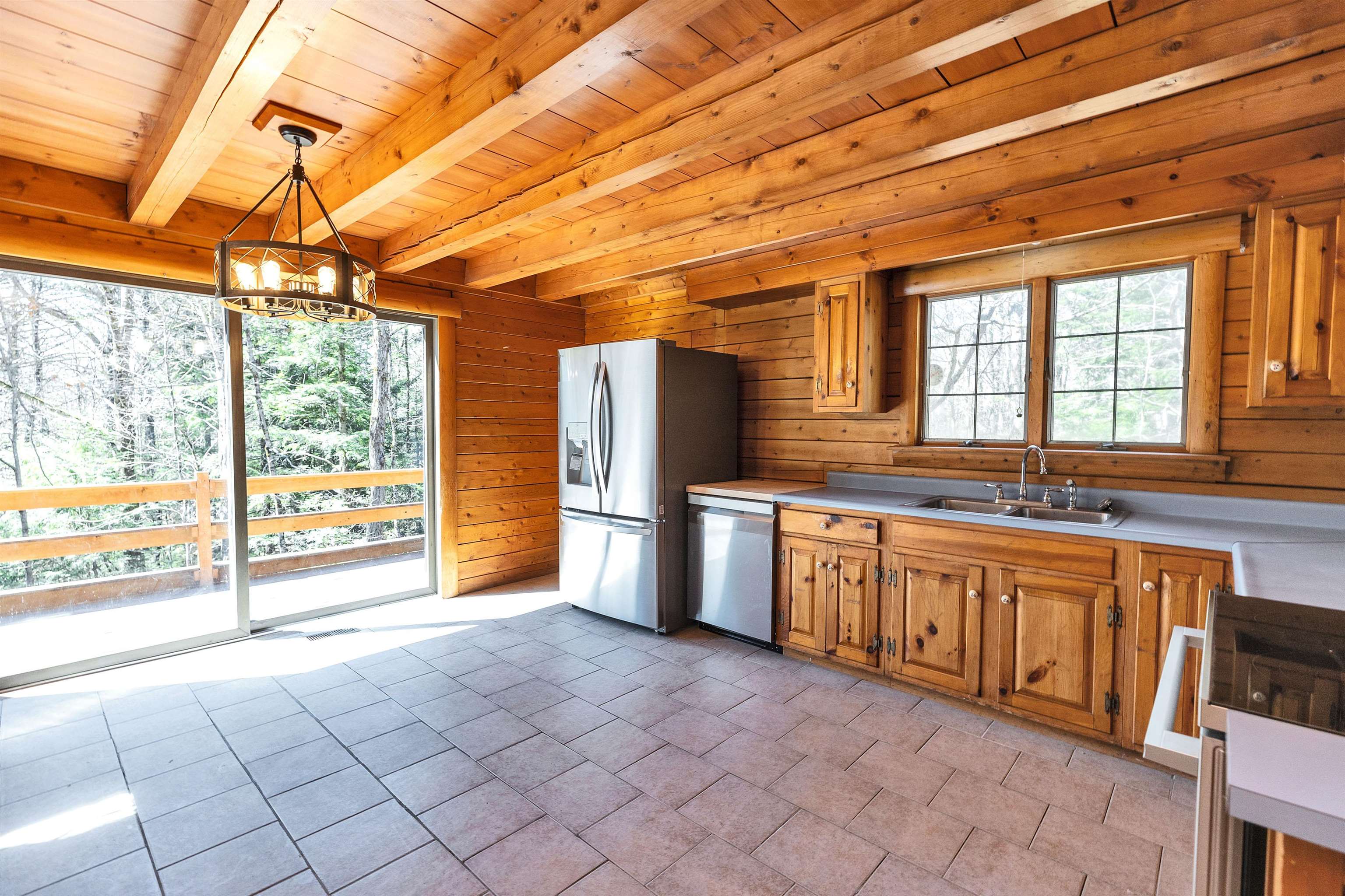 33 Woods Crossing Road
