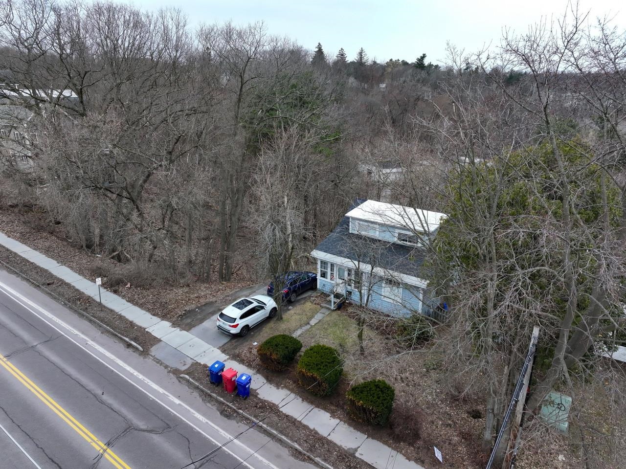 Photo 1 of 29 — 406 Colchester Avenue, Burlington, VT 05401
