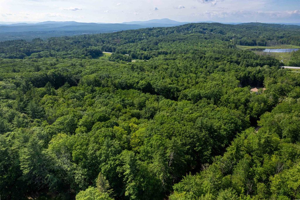 Photo of 256 Irish Hill Road, Hopkinton, NH 03229 (MLS # 5057290)