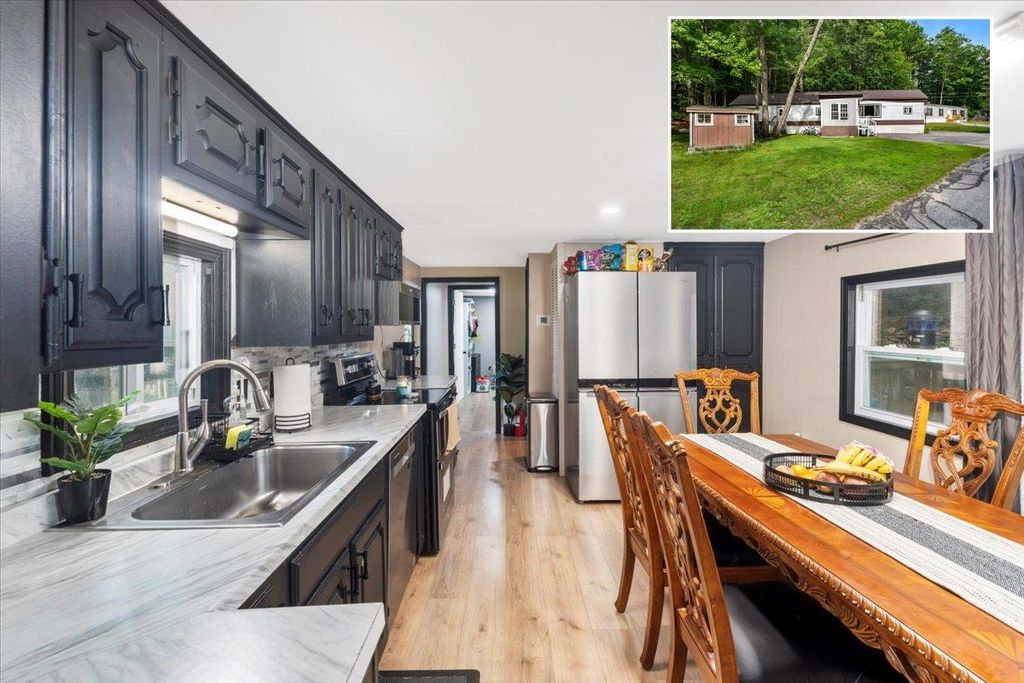 Photo of 8 Fullam Circle, Allenstown, NH 03275 (MLS # 5049542)