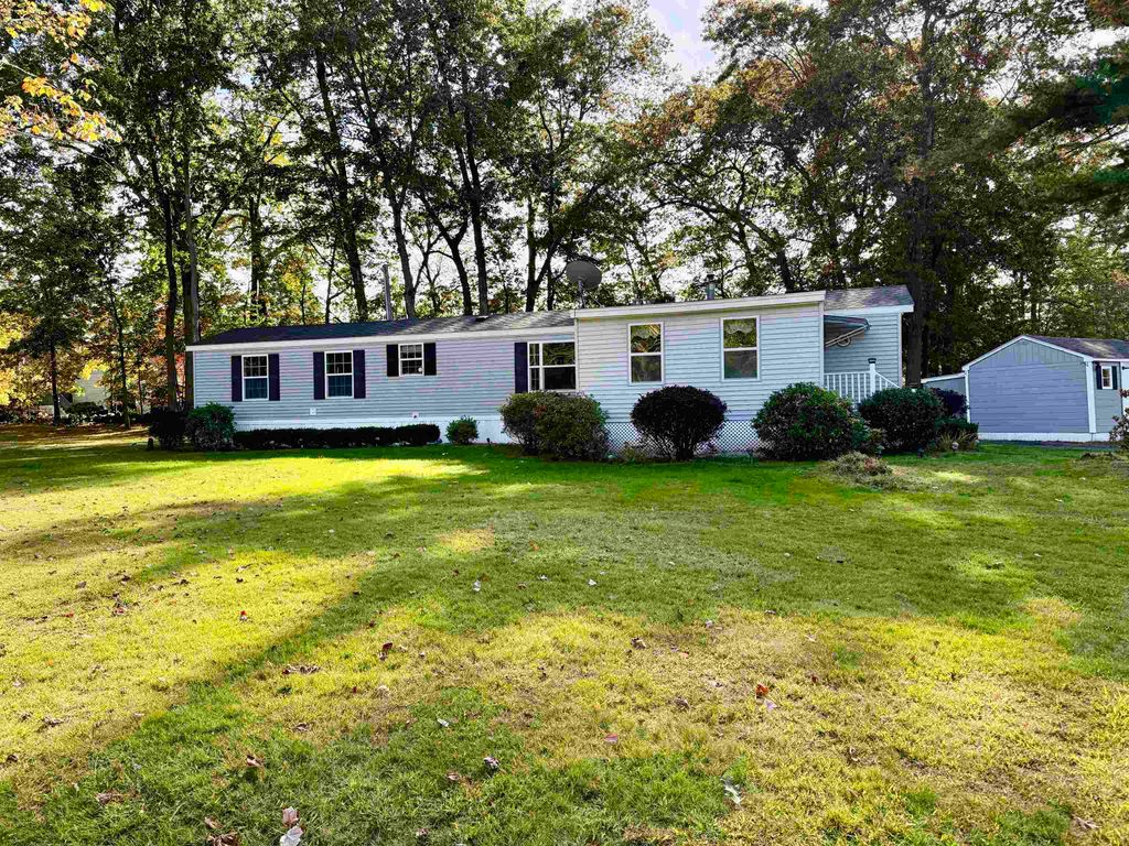 Photo of 56 Nelson Street, Salem, NH 03079 (MLS # 5076839)