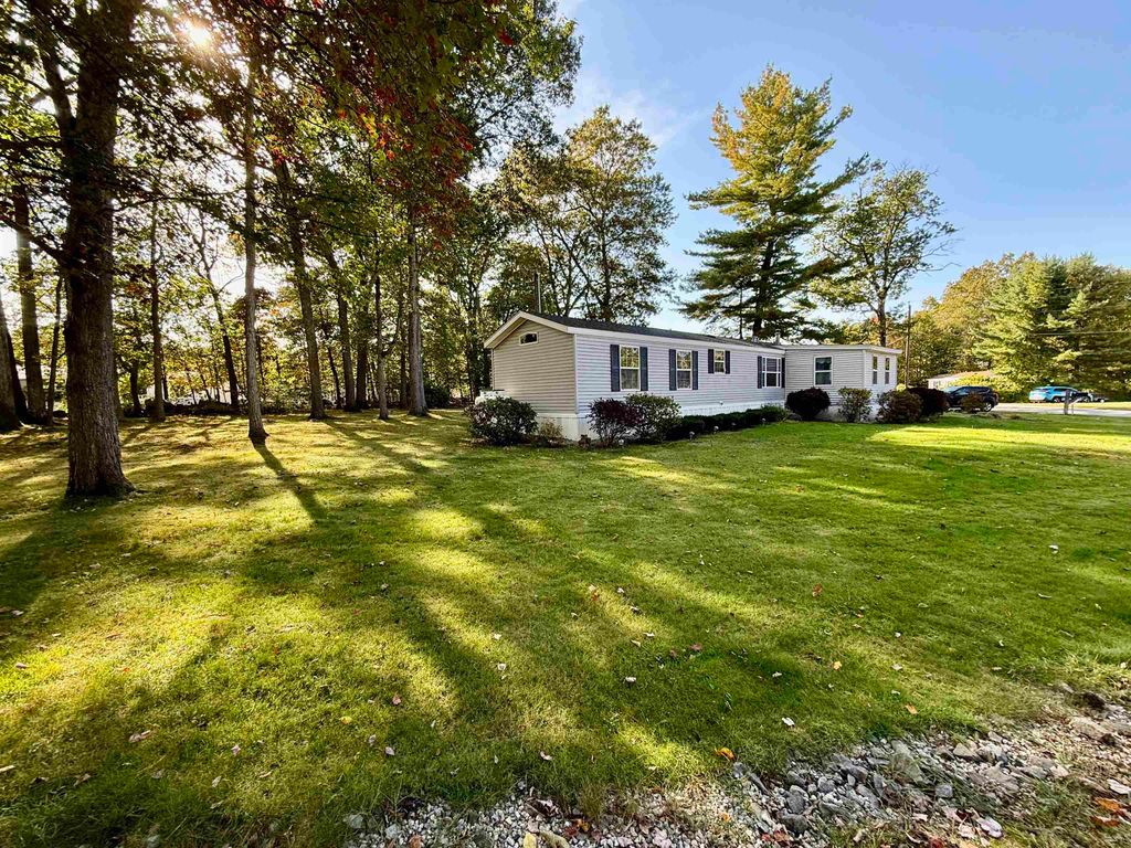 Photo of 56 Nelson Street, Salem, NH 03079 (MLS # 5076839)