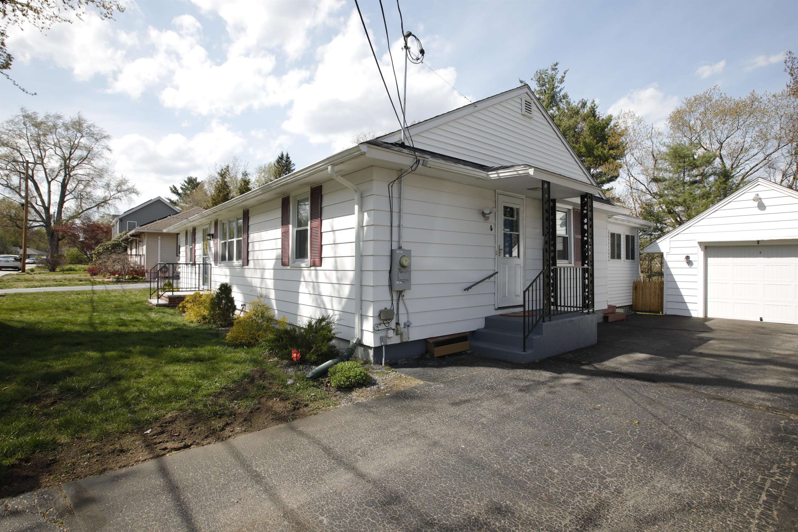 99 Saint Marie Street