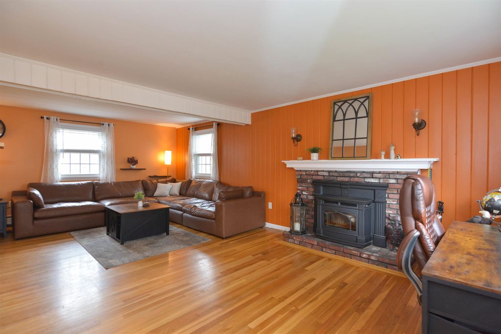 Photo of 40 Barkland Drive, Derry, NH 03038 (MLS # 5082318)