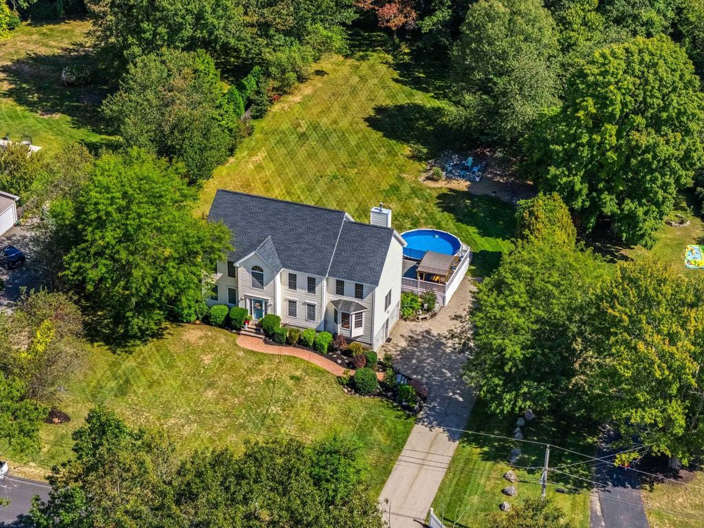 Photo of 6 Emileo Lane, Salem, NH 03079 (MLS # 5061690)
