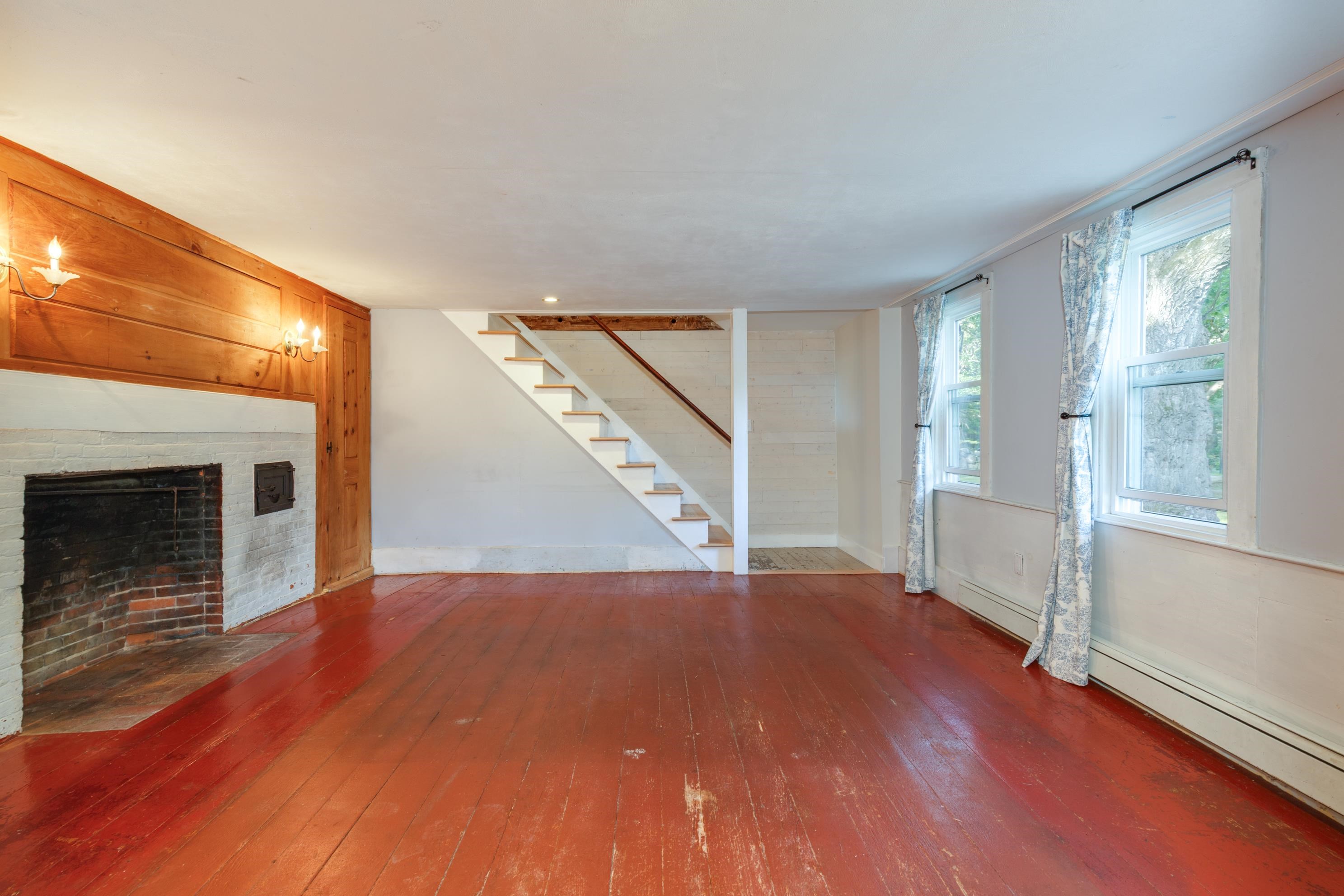 Deerfield, New Hampshire 03037, United States, 3 Bedrooms Bedrooms, ,2 BathroomsBathrooms,Residential,Active,192068