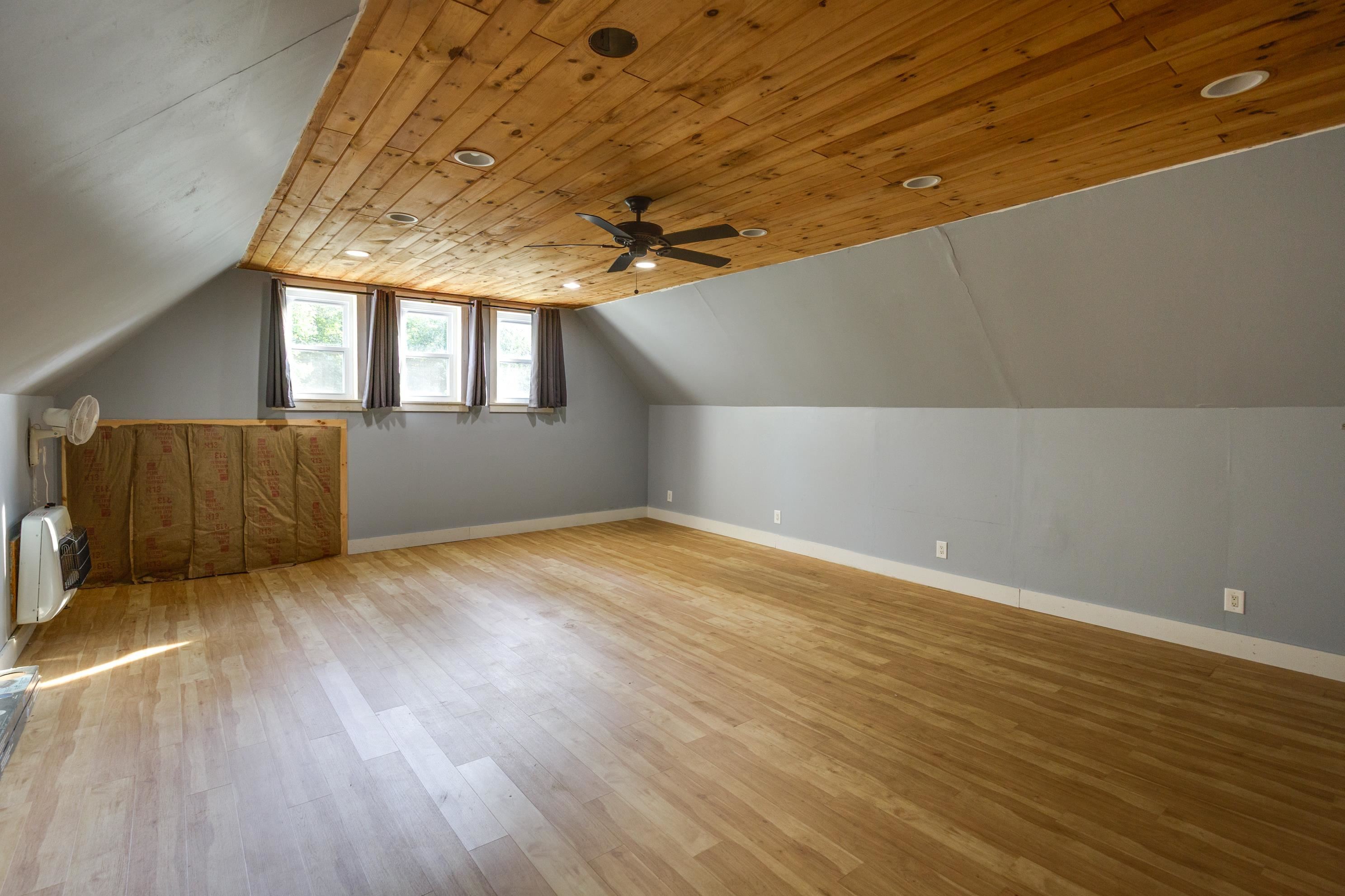 Deerfield, New Hampshire 03037, United States, 3 Bedrooms Bedrooms, ,2 BathroomsBathrooms,Residential,Active,192068