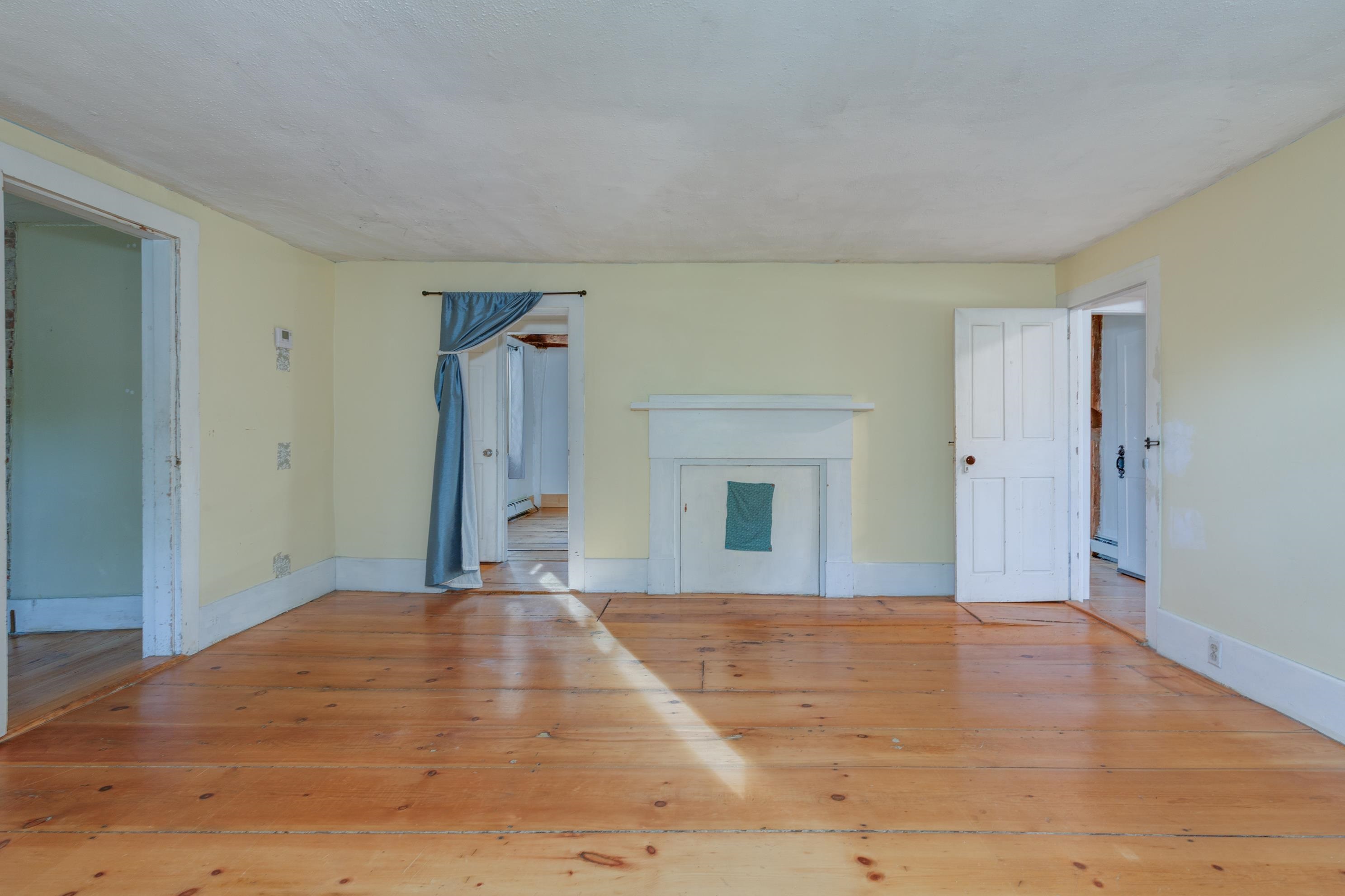 Deerfield, New Hampshire 03037, United States, 3 Bedrooms Bedrooms, ,2 BathroomsBathrooms,Residential,Active,192068