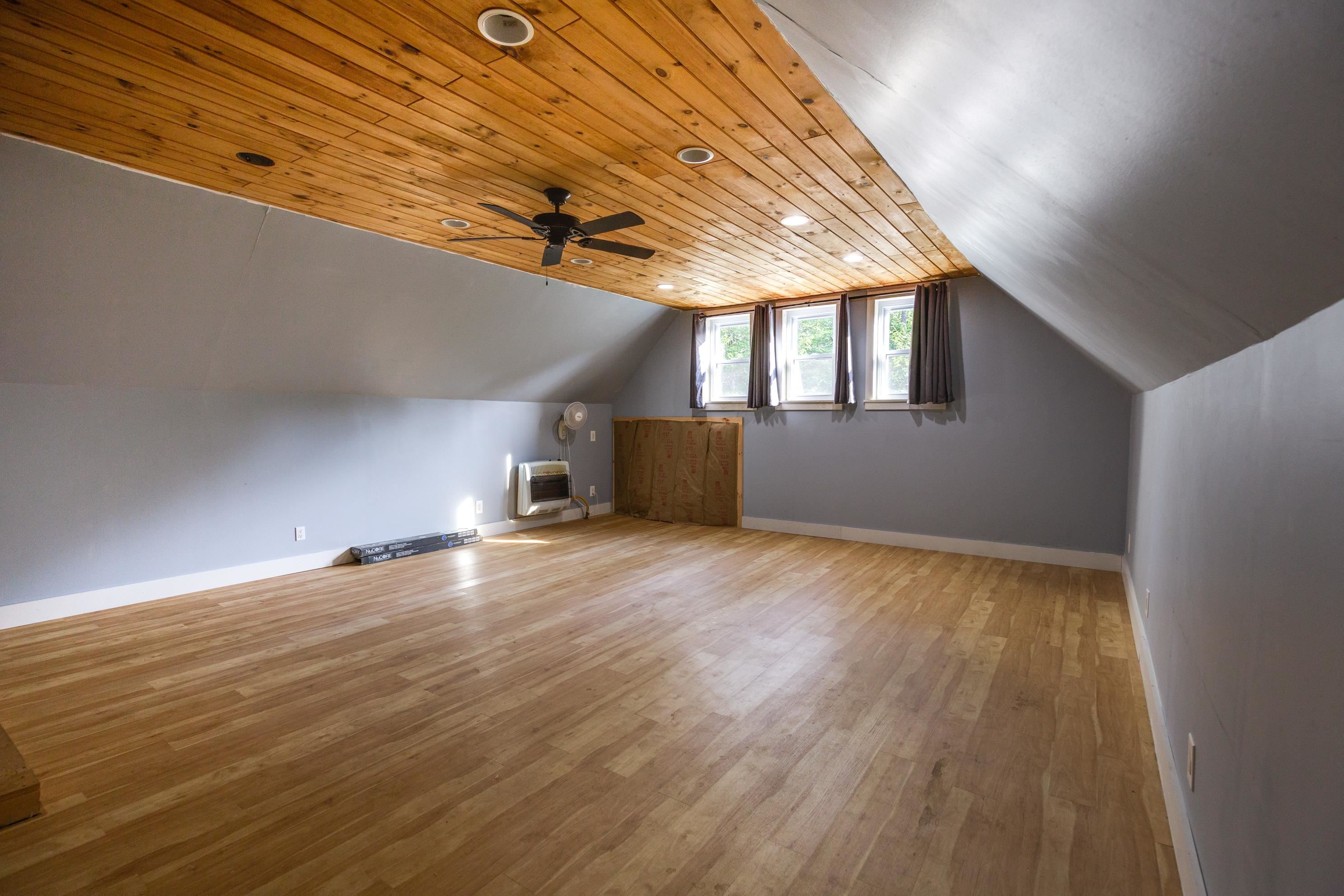 Deerfield, New Hampshire 03037, United States, 3 Bedrooms Bedrooms, ,2 BathroomsBathrooms,Residential,Active,192068