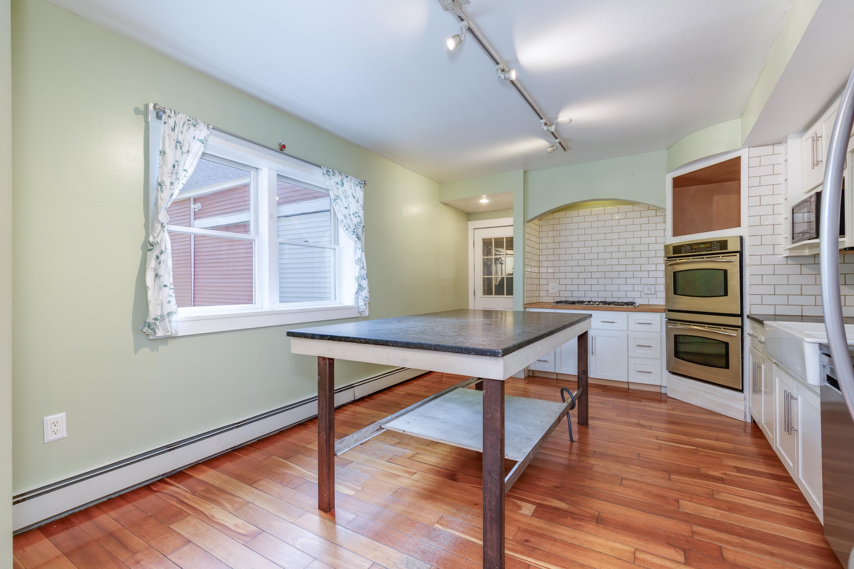 Deerfield, New Hampshire 03037, United States, 3 Bedrooms Bedrooms, ,2 BathroomsBathrooms,Residential,Active,192068